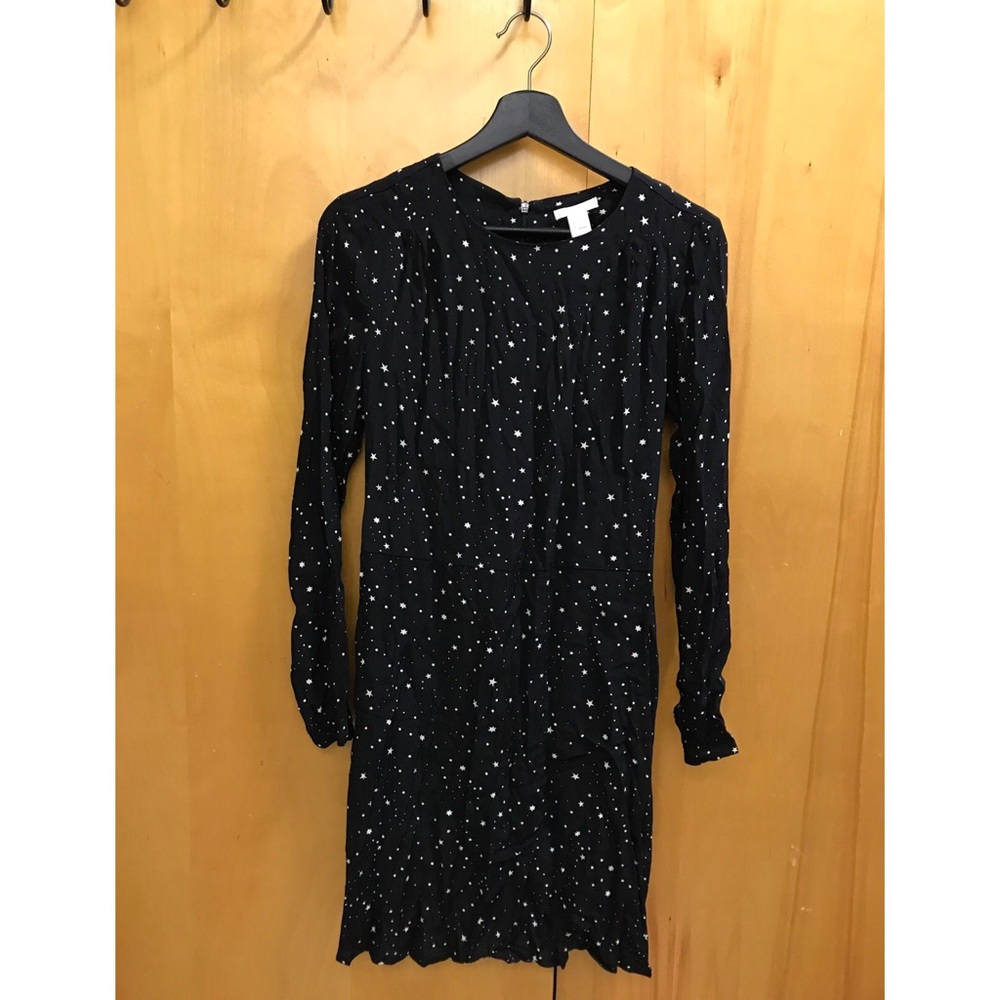 Black with white star pattern long sleeve dress